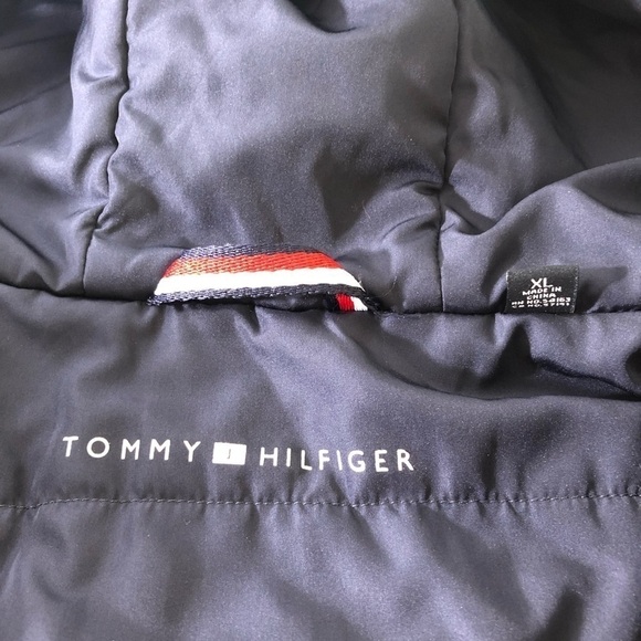 TOMMY Hilfiger Hooded Winter Insulated Jacket - Picture 15 of 15